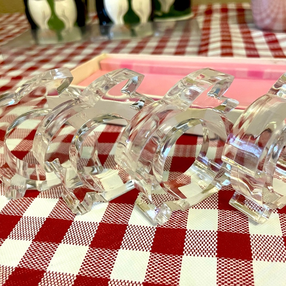 Rare Gorgeous Clear Acrylic Bunny Easter Napkin Rings